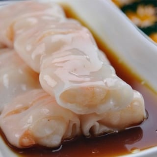 Steamed Flat Noodle with Shrimp (3)
