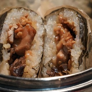 Steamed Sticky Rice with Lotus Leaf (2)