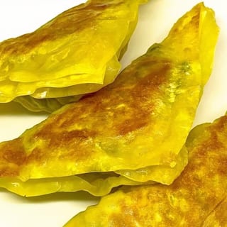 Pan Fried Shrimp & Chives Pockets (3)
